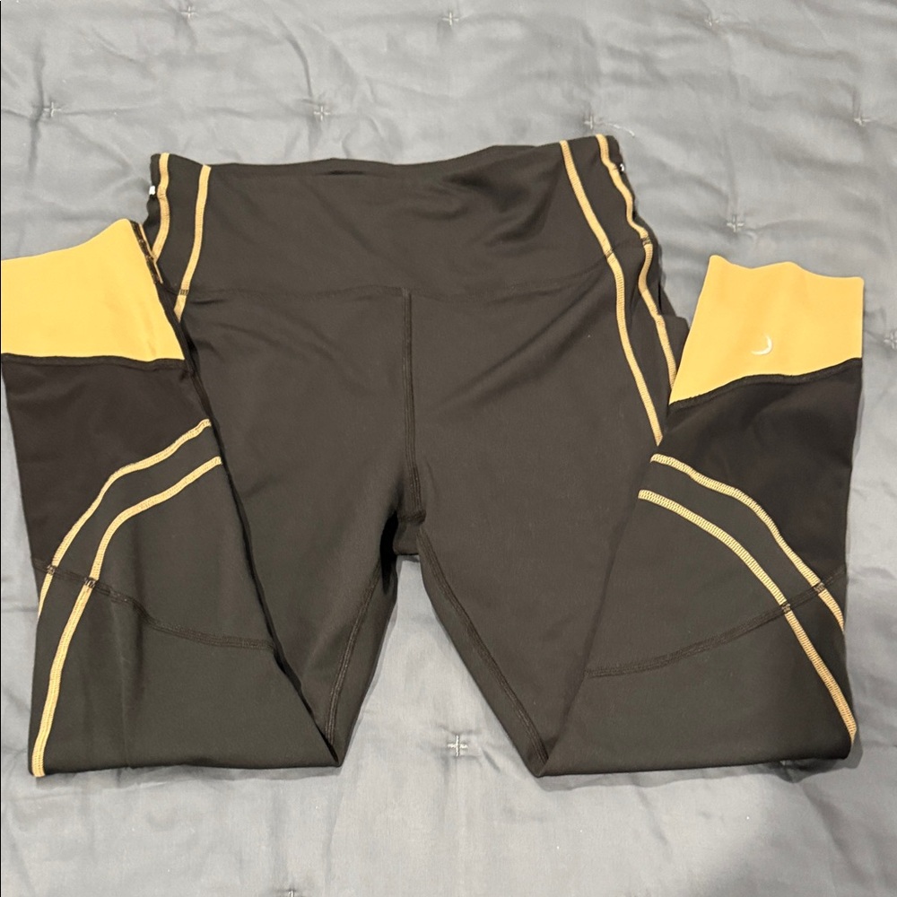 ZYIA Black Activewear Leggings